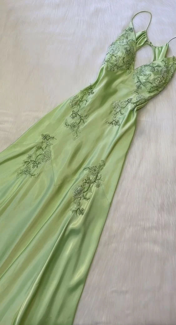 Enchanting V-neck Embroidery Spaghetti Strap Satin Mermaid Prom Dress Evening Dress DP6327