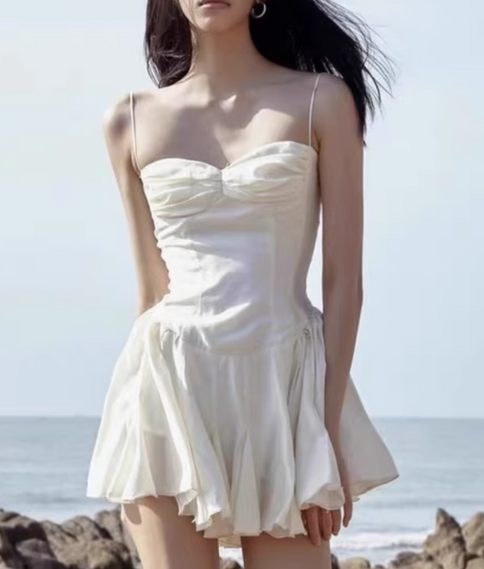 New Fashion White Sweetheart Spaghetti Strap Ruffled Hem Design Summer Party Dress, DP5956