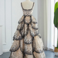 Wunderschönes, glänzendes, langes, gestuftes A-Linien-Ballkleid mit Pailletten, DP6537