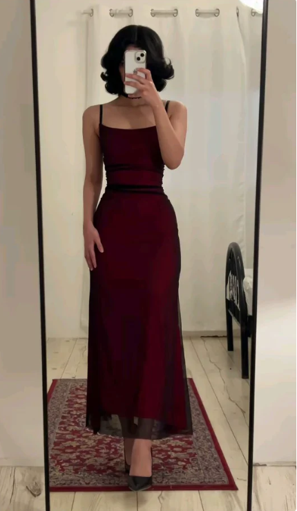 Robe de soirée fourreau bordeaux élégante à bretelles spaghetti, robe de soirée longue et formelle DP6760
