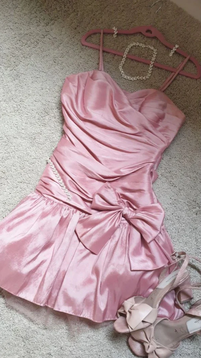 Vintage Pink Spaghetti Strap Homecoming Dress Sheath Sweetheart Party Dress Short Satin Cocktail Dress DP6790