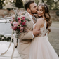 Robe de mariée longue en tulle blanc avec bretelles appliquées et élégante coupe trapèze DP6797
