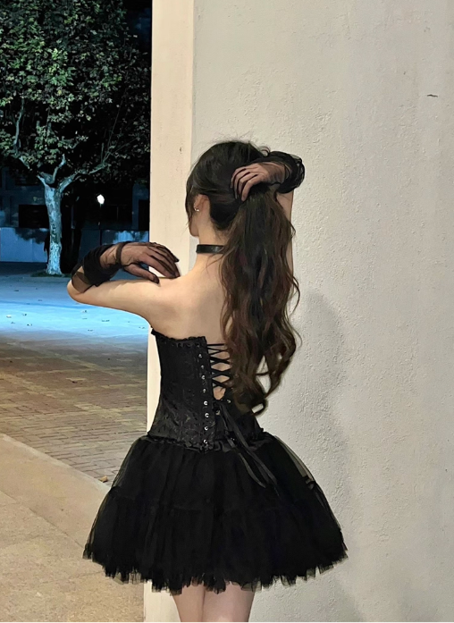 Gothic Lace Spaghetti Strap A-Line Sweetheart Short Lace-up Halloween Costume DP6815