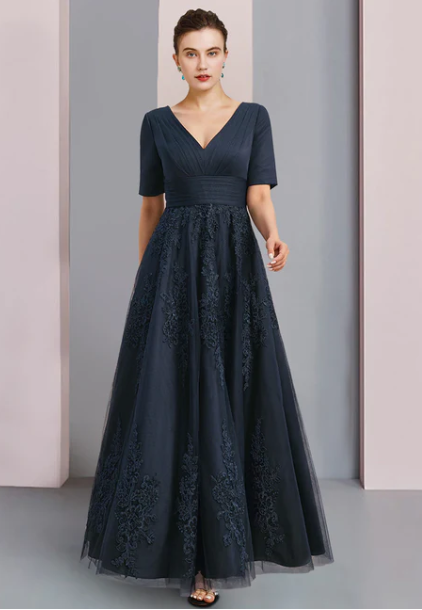Vintage Appliqued Short-sleeved Mother of Bride Dress V-neck Evening Gown A-Line Long Formal Dress DP6840