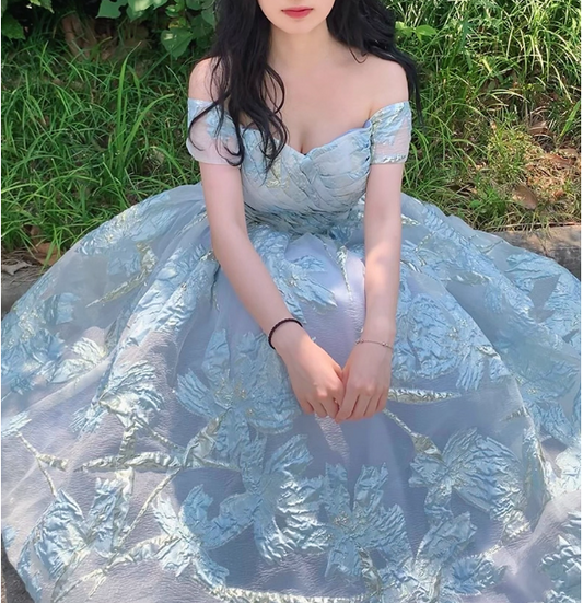 Robe de bal de quinceañera vintage bleu clair à épaules dénudées, coupe trapèze, ornée d'appliqués texturés DP7080