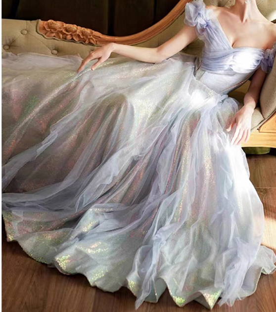 Robe de soirée glamour lavande irisée à épaules dénudées et manches bouffantes, coupe trapèze, tulle pailleté, robe de bal de quinceañera DP7089