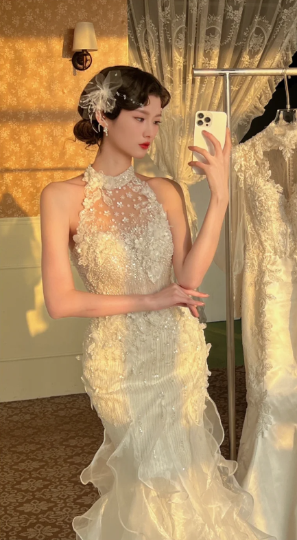 Robe de mariée sirène élégante en tulle blanc appliqué DP7131