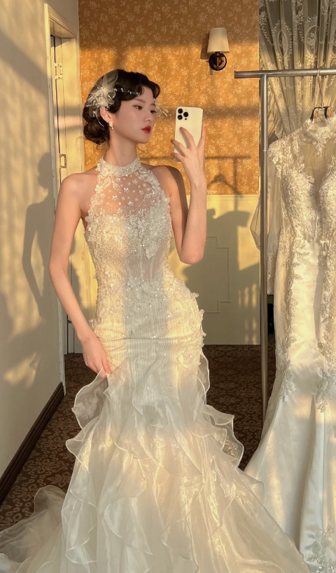 Robe de mariée sirène élégante en tulle blanc appliqué DP7131