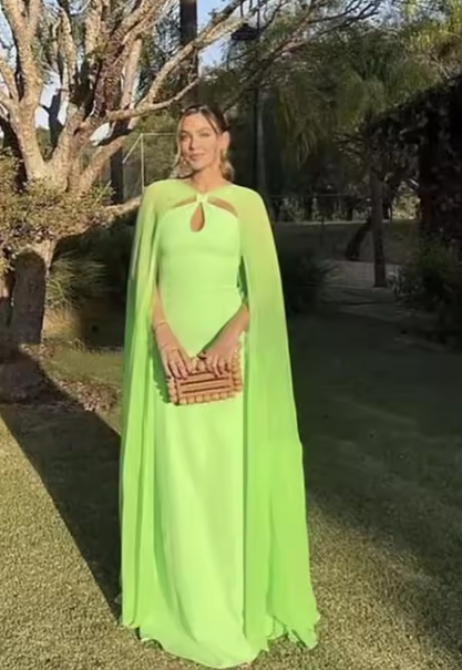 Vintage Lime Green Sheath Chiffon Cape Keyhole Neckline Mother of the Bride Dress DP7143