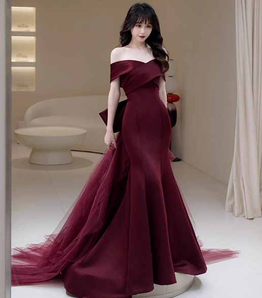Vintage Burgundy Off-Shoulder Mermaid Dramatic Tulle Train & Bow Evening Gown DP7207