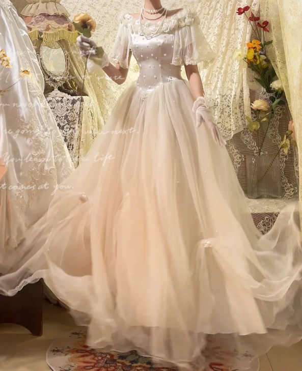 Vintage-Inspired Ivory Off-Shoulder Lace Tulle & Floral Romantic Wedding Dress DP7291