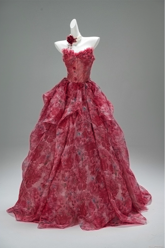 Wunderschönes, trägerloses, transparentes Ballkleid mit floralem Muster, Rüschen und Tüll für den Sweet 16 Quinceañera-Abend DP7422