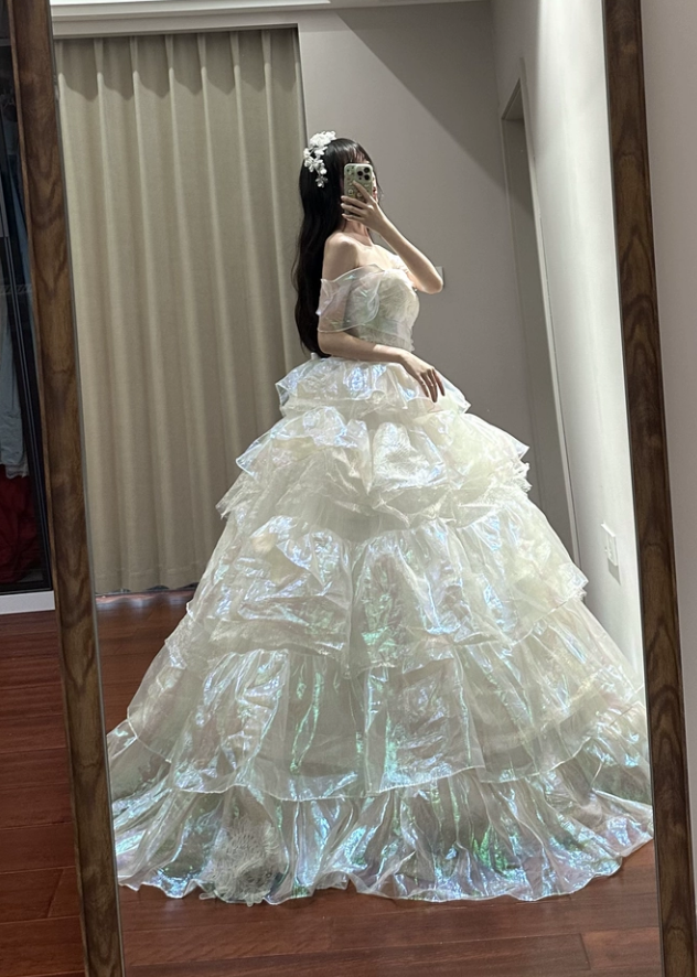 Gorgeous Iridescent Organza Off-Shoulder Ruffled Tiered Sweet 16 Quinceanera Ball Gown  DP7462