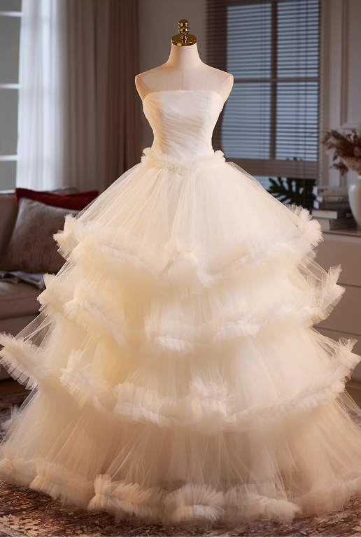 Elegant Ivory Strapless Tiered Ruffled A-Line Tulle Wedding Dress DP7487