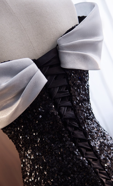 Glamouröses schwarzes Pailletten-Abendkleid im Meerjungfrauenstil mit schulterfreiem Ausschnitt (DP7490)