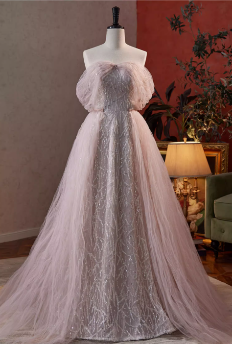 Elegantes, schulterfreies Tüll-Ballkleid mit Glitzerstickerei für Sweet 16 Quinceañera DP7500