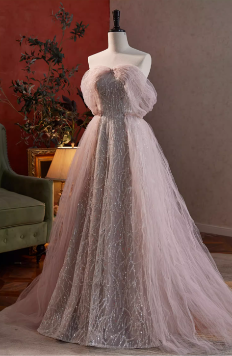 Elegantes, schulterfreies Tüll-Ballkleid mit Glitzerstickerei für Sweet 16 Quinceañera DP7500