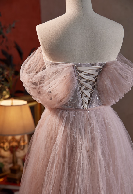 Elegantes, schulterfreies Tüll-Ballkleid mit Glitzerstickerei für Sweet 16 Quinceañera DP7500