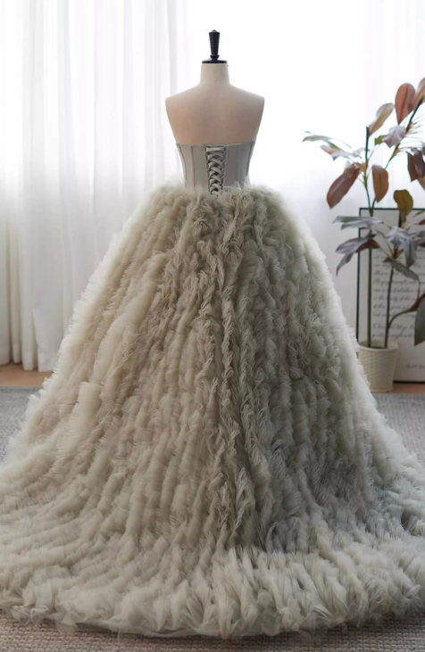 Elegantes, mehrlagiges, gerüschtes Tüll-Trägerkleid für Sweet 16 Quinceañera DP7502