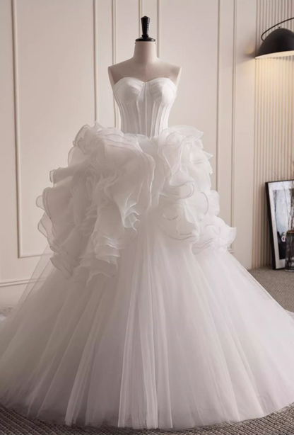 Elegant White Organza Ruffled Strapless Sweetheart Tulle Wedding Dress DP7503