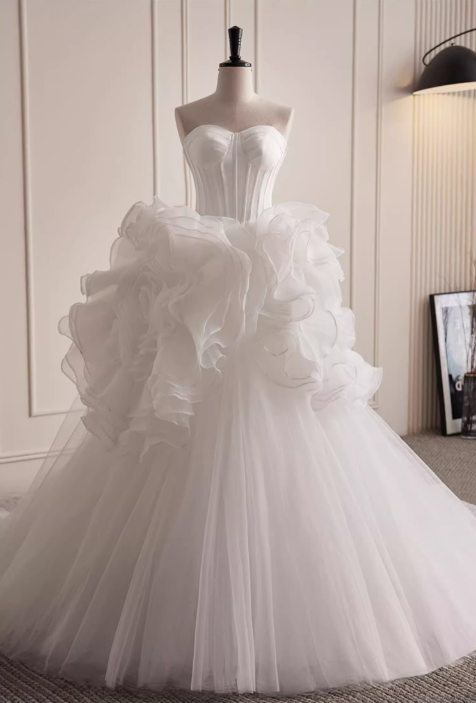 Elegant White Organza Ruffled Strapless Sweetheart Tulle Wedding Dress DP7503
