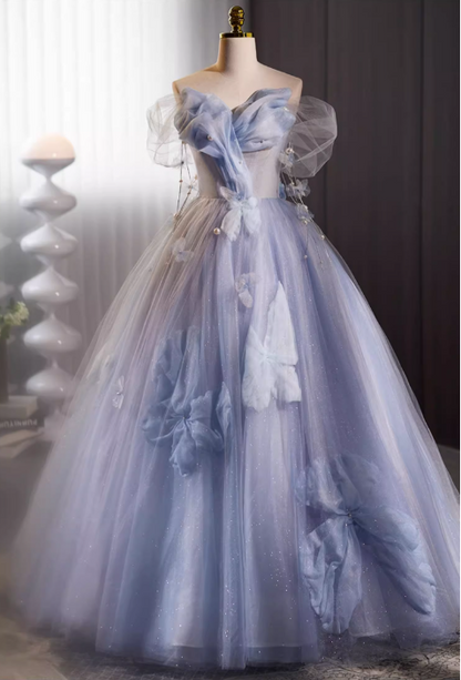 Elegantes hellblaues Tüll-Ballkleid mit schulterfreiem Ausschnitt, Schleife und 3D-Blumenmuster für Sweet 16 Quinceañera DP7510