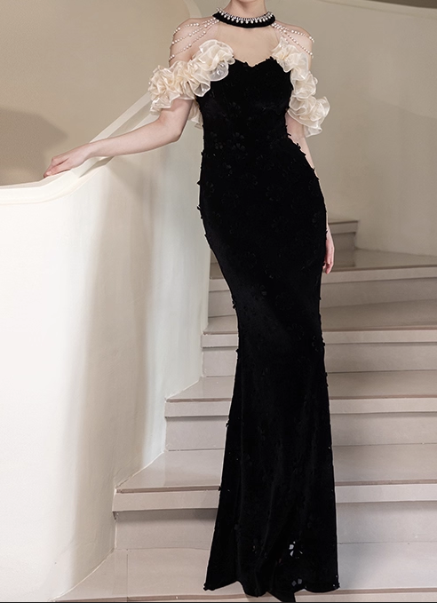 Glamorous Black Pearl Choker Ruffled Organza Sleeves Prom Dress DP7522