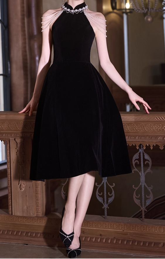 Retro Elegant Black Velvet Midi Dress Pearl Halter Neck Prom Dress DP7526