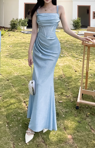Robe de bal sirène vintage bleu clair à paillettes, bretelles spaghetti, froncée, en satin DP7561