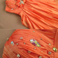 Wunderschönes orangefarbenes, trägerloses Abendkleid mit Perlenbesatz am Oberteil, Chiffon-Abendkleid DP7613