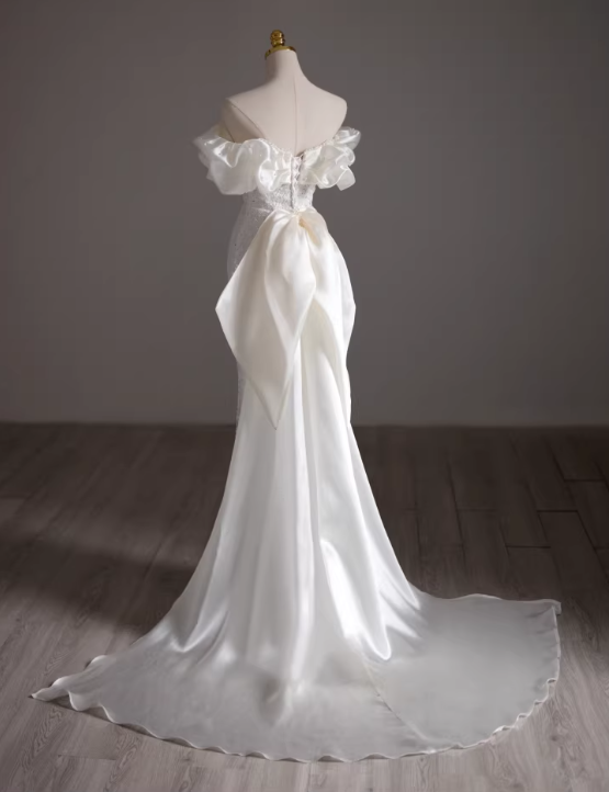 Elegant Ivory Off-the-Shoulder Beaded Bodice Puff Sleeve Mermaid Wedding Dress DP7669