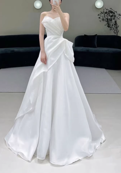 Vintage Ivory Satin  A-Line Ruffled Wedding Dress DP7684