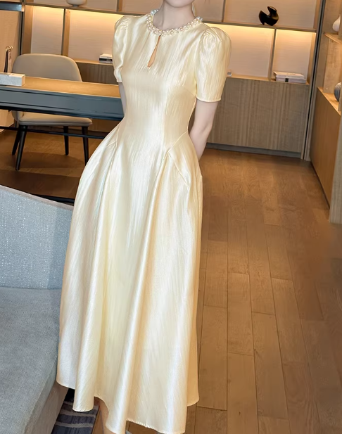 Glamorous Pale Yellow Midi Formal Dress with Puff Sleeves & Pearl Neckline Prom Dress DP7694
