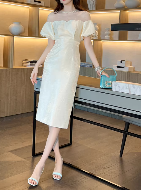 Elegantes schulterfreies Etuikleid mit Puffärmeln, Midi-Länge, aus Satin, DP7705