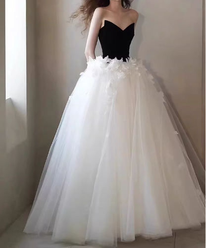 Vintage Black & White Strapless Tulle 3D Flower Evening Gown Sweet 15 Quinceanera Ball Gown DP7714