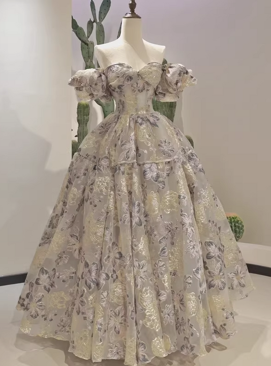 Elegantes, geblümtes Ballkleid mit Herzausschnitt, schulterfrei und Rüschenärmeln für Sweet 16 Quinceañera DP7728