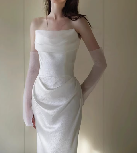 Elegant Ivory Satin Strapless Ruched Tulle Veil Wedding Dress DP7742