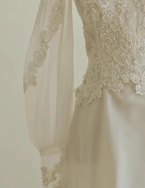 Elegant White Chiffon A-Line Lace Long Sleeve Wedding Dress DP7748
