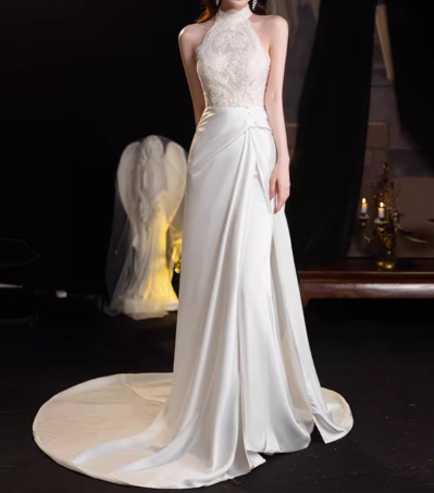 Vintage Ivory Satin Sheath Halter-Neck Lace Bodice & Train Wedding Dress DP7750