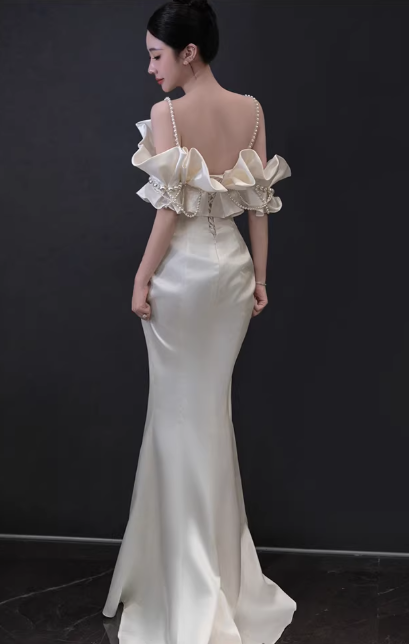 Vintage Ivory Satin Mermaid Off-the-Shoulder Ruffled Wedding Dress DP7751