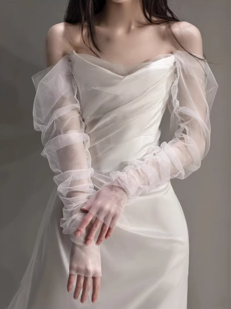 Vintage Ivory Satin Off-the-Shoulder Tulle Puff Sleeves Chapel Train Wedding Dress DP7757