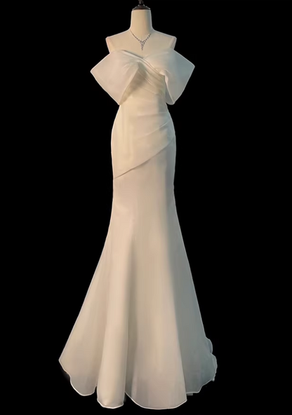 Vintage Ivory Mermaid Off-the-Shoulder Satin Wedding Dress with Chapel Train DP7762
