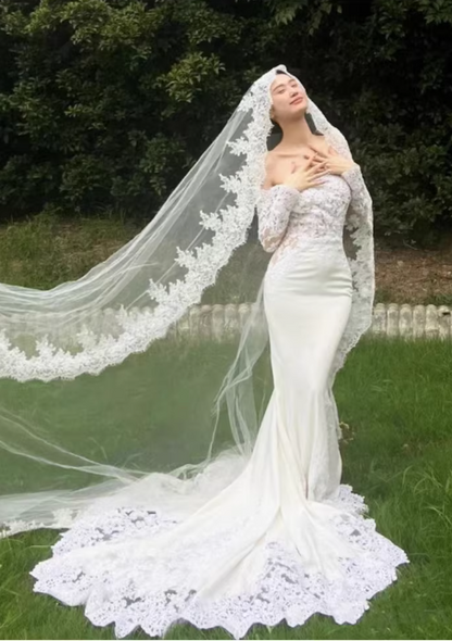 Vintage White Satin Mermaid Lace Long Sleeves Embroidered Veil Wedding Dress DP7752
