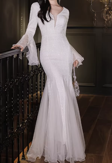 Vintage White Sequin Mermaid Evening Gown Deep V-Neck Flared Long Sleeve Tulle Train Prom Dress DP7785