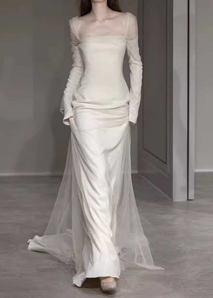 Vintage Ivory Sheath Sheer Long Sleeve Square Neck Tulle Wedding Dress DP7797