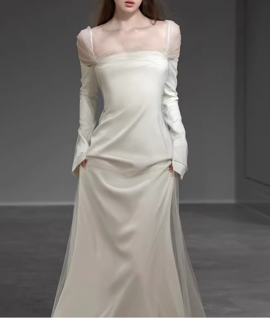 Vintage Ivory Sheath Sheer Long Sleeve Square Neck Tulle Wedding Dress DP7797