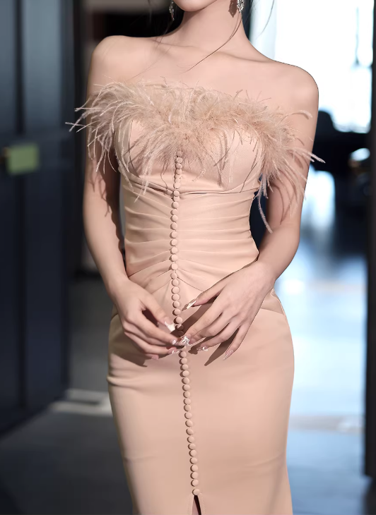 Elegant Mermaid Feather Trim Evening Gown Spaghetti Strap Satin Prom Dress DP7800