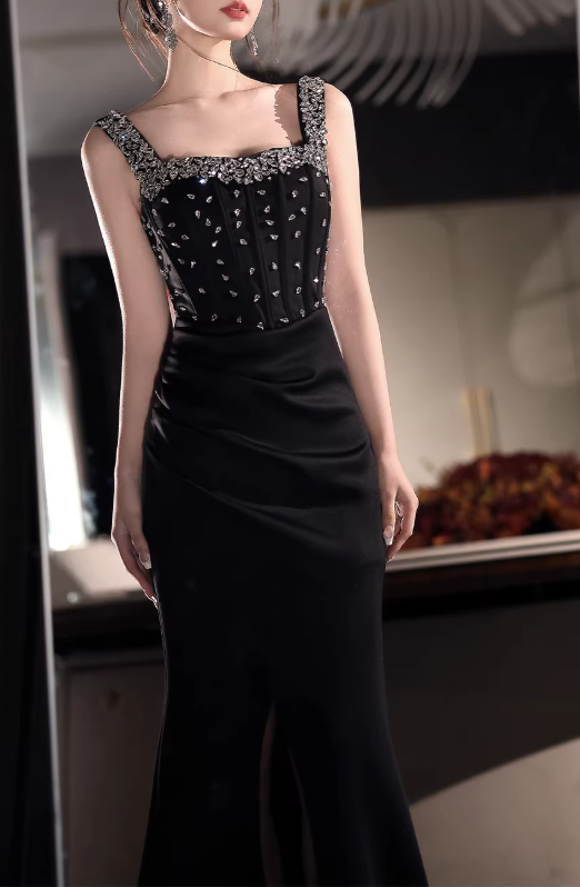 Elegant Black Mermaid Evening Gown Beaded Square Neck Satin Prom Dress DP7801