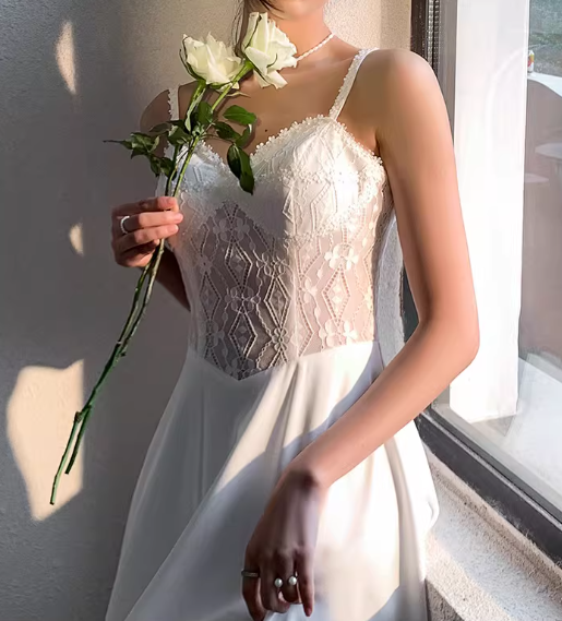 Vintage White Lace Bodice A-Line Midi Evening Gown Spaghetti Strap Prom Dress DP7815