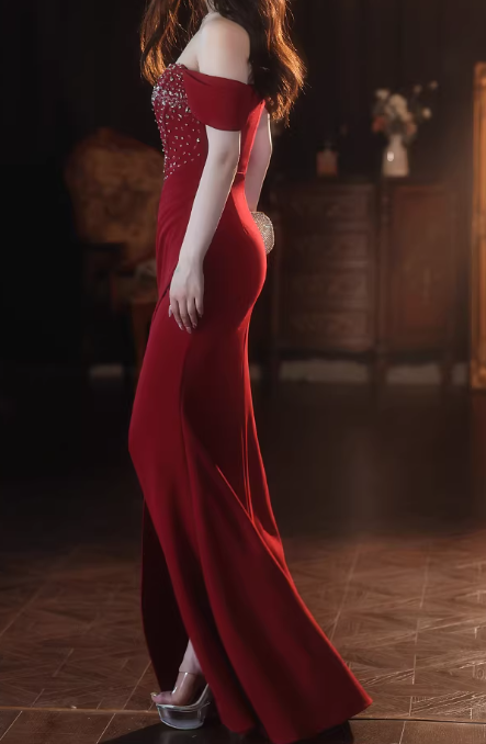 Glamorous Crimson Red Off-the-Shoulder Mermaid Evening Gown Beaded High Slit Prom Dress DP7812